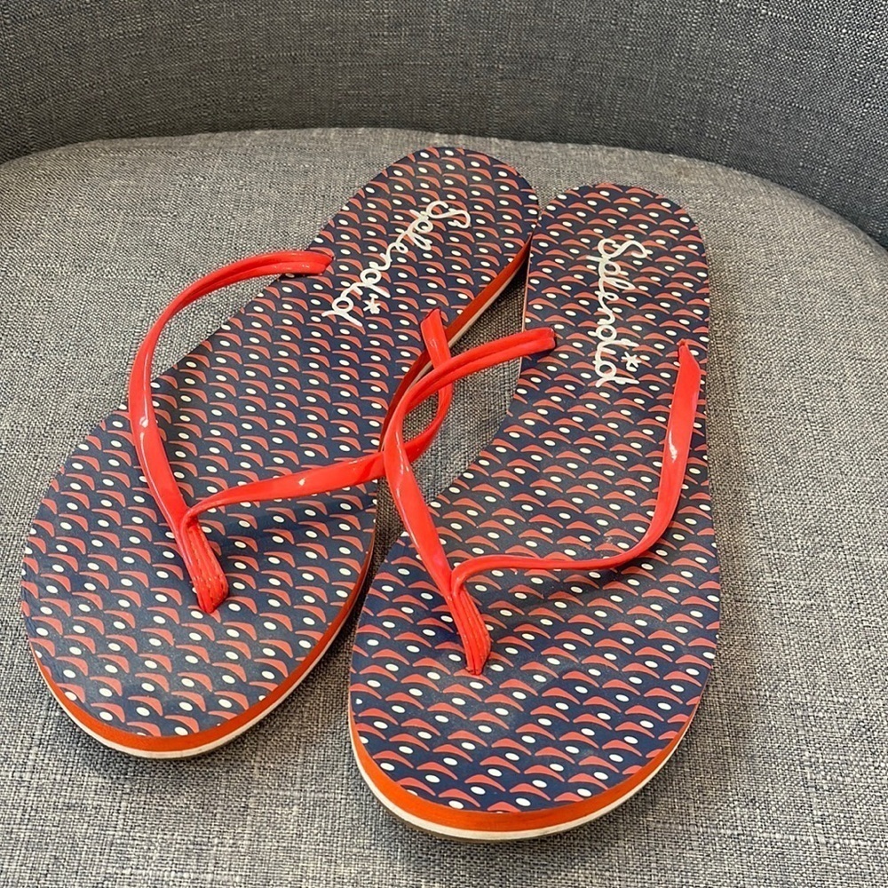 SPLENDID flip flop Size 7